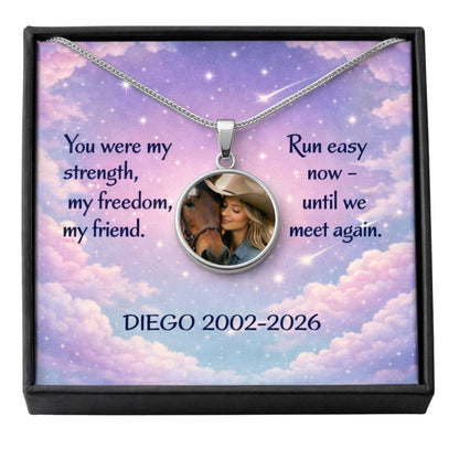 Run Easy Horse Photo Round Necklace – view 7